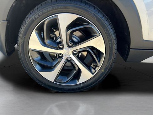 Used 2017 Hyundai Tucson Sport image 13