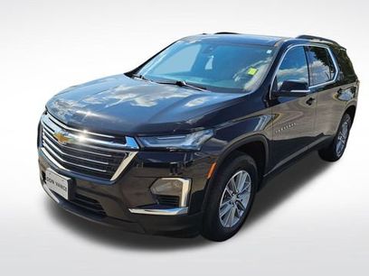 Used 2023 Chevrolet Traverse LT