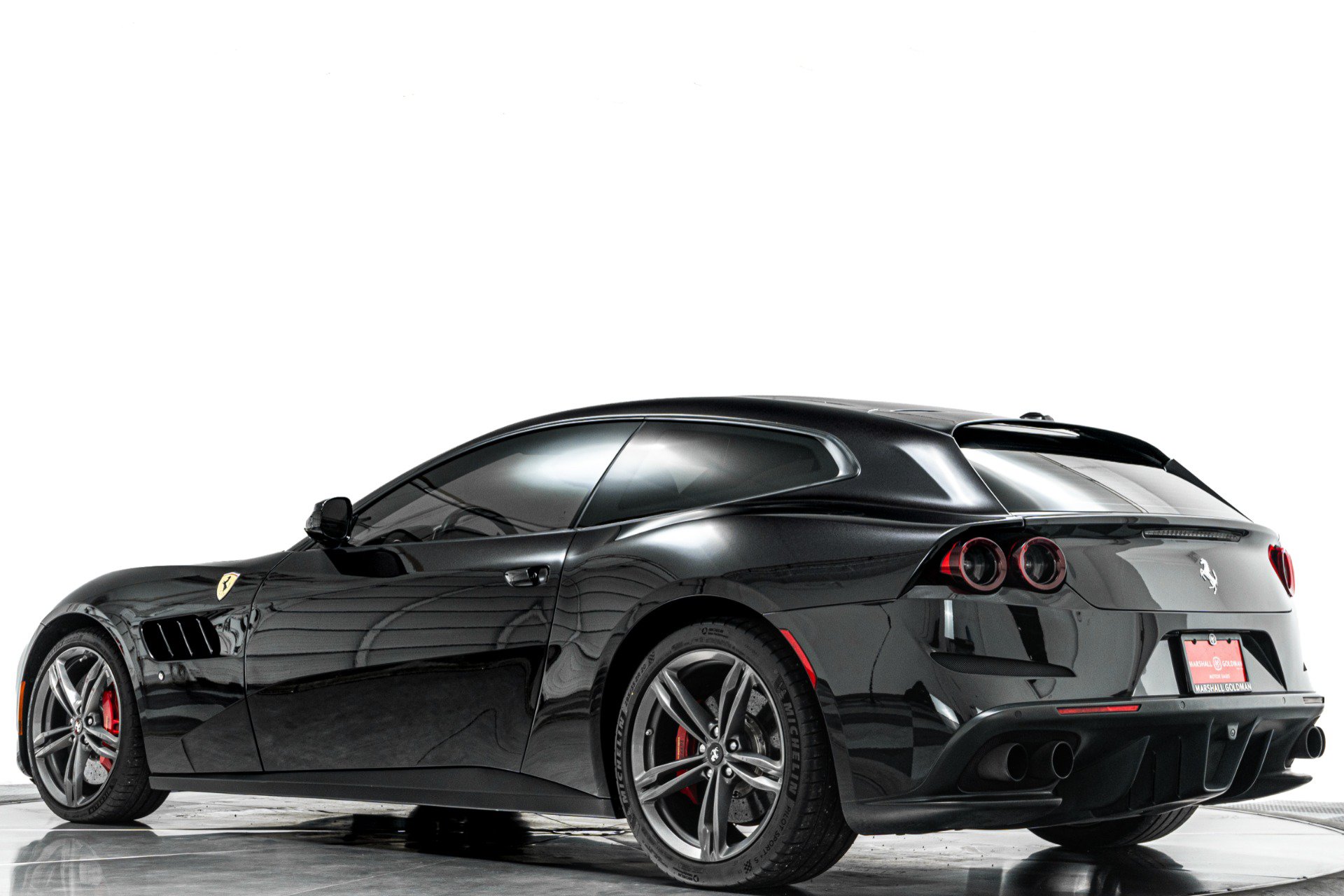 Used 2019 Ferrari GTC4Lusso AWD/4WD image 35