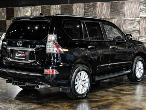 Used 2016 Lexus GX 460 image 12
