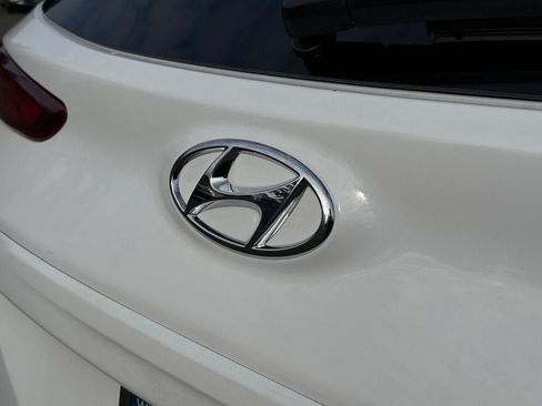 Used 2023 Hyundai Kona SEL AWD/4WD image 33