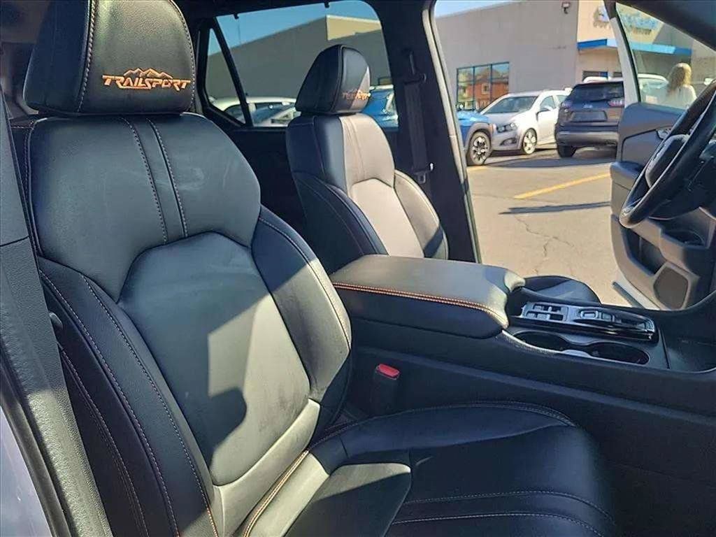 Used 2024 Honda Pilot TrailSport image 34