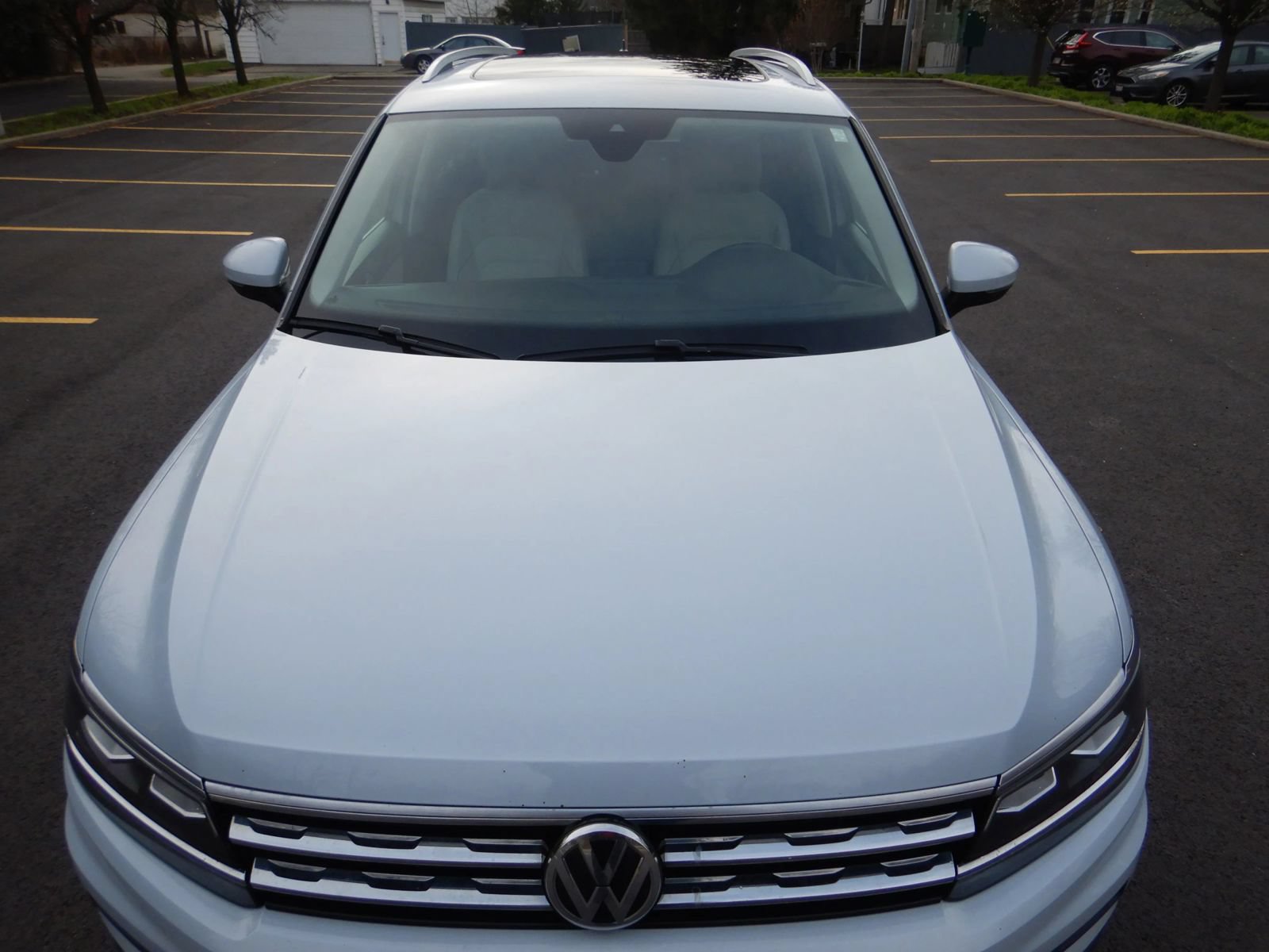 Used 2019 Volkswagen Tiguan SEL Premium AWD/4WD image 3