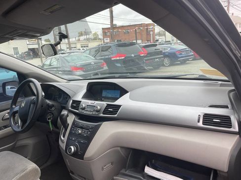 Used 2012 Honda Odyssey LX image 9