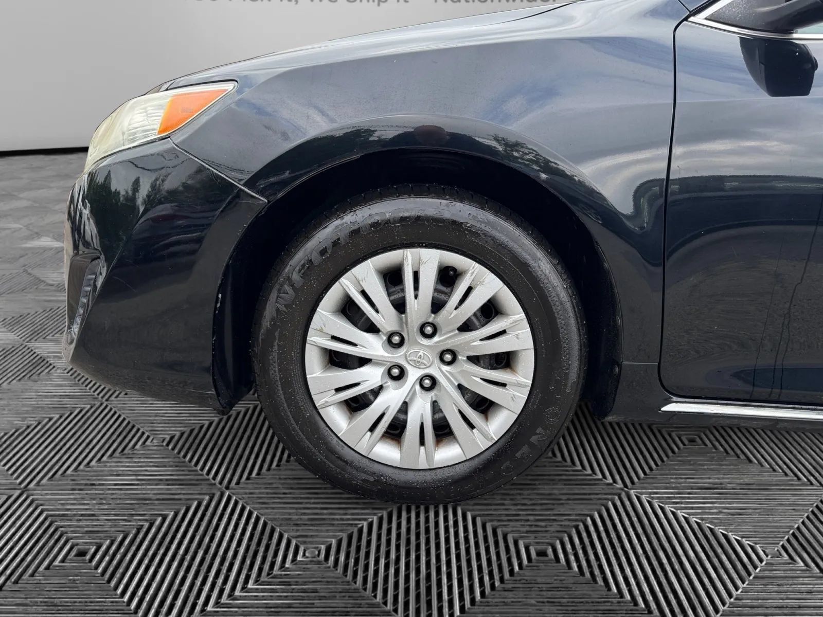 Used 2012 Toyota Camry LE FWD image 9