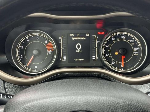 Used 2016 Jeep Cherokee Latitude image 25