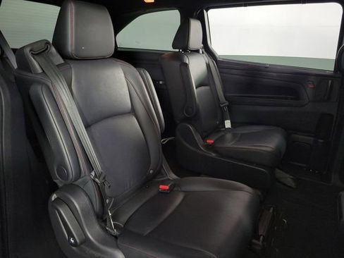 Used 2025 Honda Odyssey Sport-L image 17
