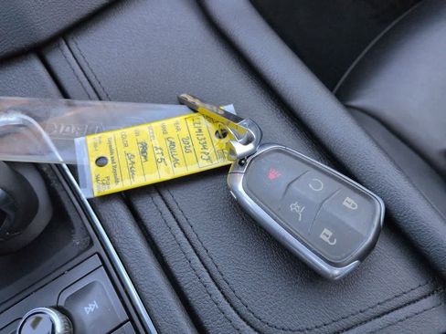 Used 2020 Cadillac XT5 Premium Luxury image 35