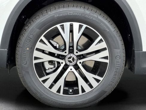 New 2025 Mercedes-Benz GLA 250 image 35