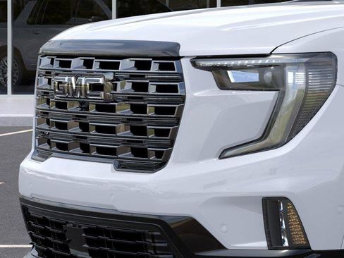 New 2026 GMC Acadia Denali Ultimate w/ LPO, Floor Liner Package AWD/4WD image 13