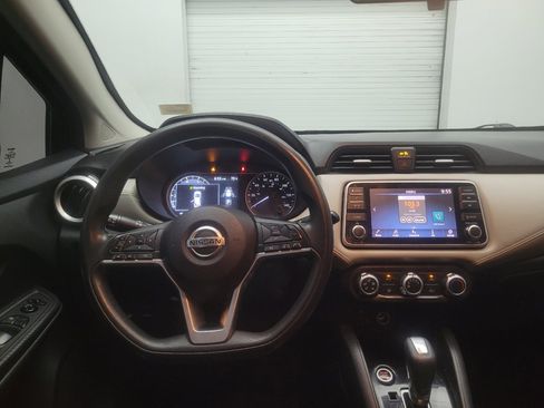 Used 2020 Nissan Versa SV FWD image 22
