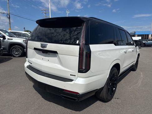 Used 2025 Cadillac Escalade ESV Sport Platinum AWD/4WD image 5