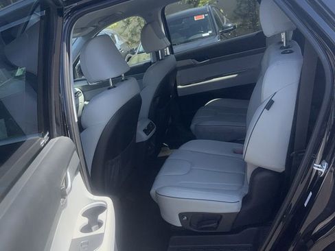 Used 2025 Hyundai Palisade SEL image 6