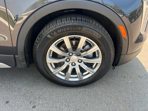 Used 2023 Cadillac XT4 Premium Luxury w/ Cold Weather Package AWD/4WD image 9