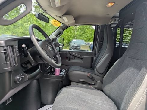 Used 2025 GMC Savana 2500 w/ Driver Convenience Package RWD image 15