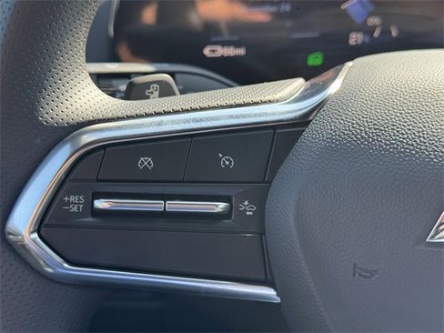 New 2026 Chevrolet Equinox EV LT image 17