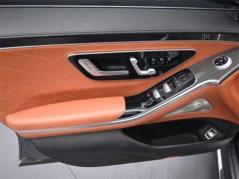 Used 2021 Mercedes-Benz S 580 4MATIC Sedan image 5