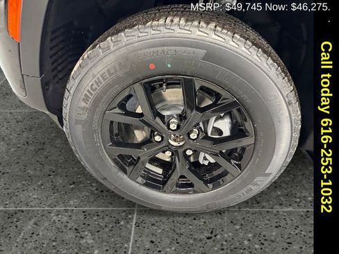 New 2026 Jeep Grand Cherokee Laredo image 25