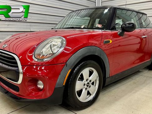 Used 2015 MINI Cooper 2-Door Hardtop FWD image 1