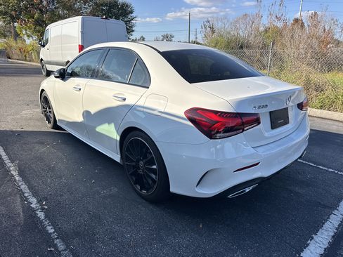 Used 2021 Mercedes-Benz A 220 image 3