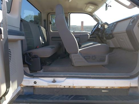 Used 2010 Ford F250 XLT image 25