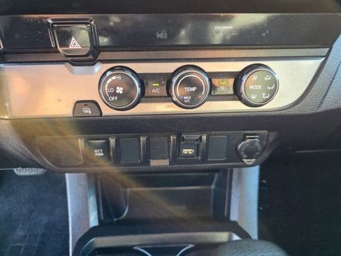 Used 2021 Toyota Tacoma SR image 17
