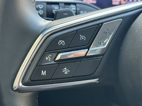 Used 2025 Buick Envision Preferred image 32