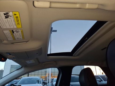 Used 2023 MAZDA CX-30 AWD 2.5 S w/ Premium Package image 9