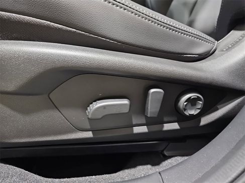 New 2026 Subaru Outback Touring XT image 30