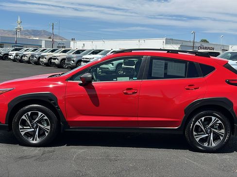 Used 2024 Subaru Crosstrek 2.0i Premium AWD/4WD image 8