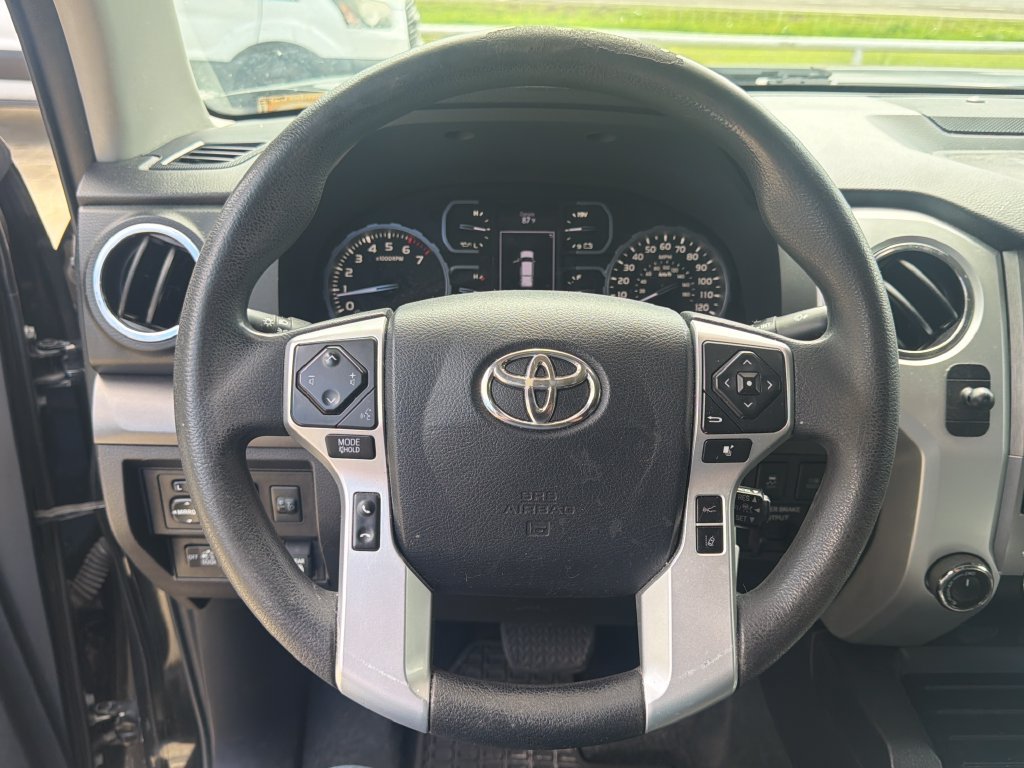 Used 2019 Toyota Tundra SR5 w/ Convenience Package AWD/4WD image 24