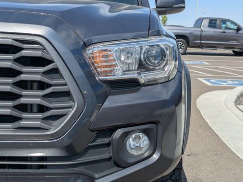 Used 2021 Toyota Tacoma TRD Off-Road AWD/4WD image 42