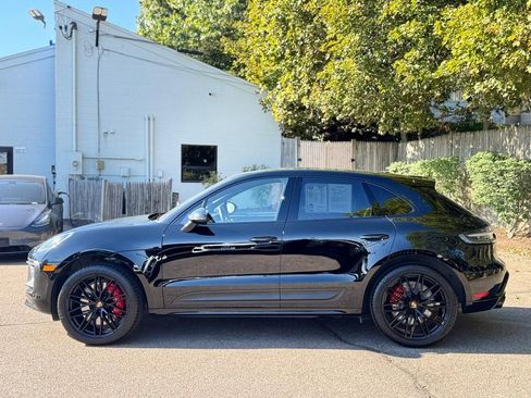 Used 2022 Porsche Macan GTS w/ Premium Package Plus image 3