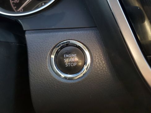 Certified 2022 Toyota Camry LE image 21