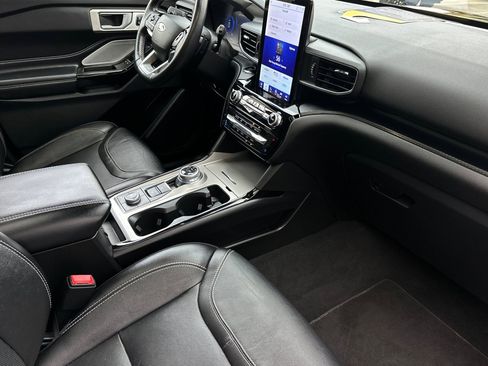 Certified 2022 Ford Explorer ST w/ Equipment Group 401A image 16