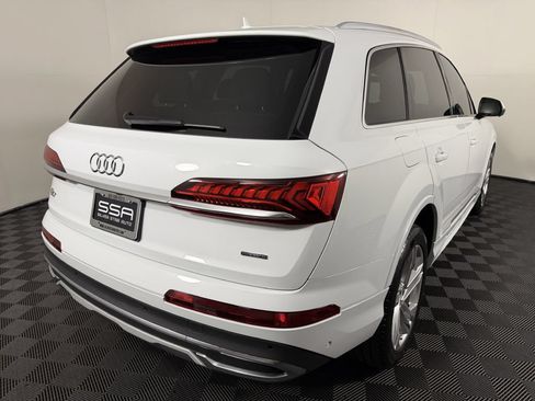 Used 2023 Audi Q7 3.0T Premium AWD/4WD image 8