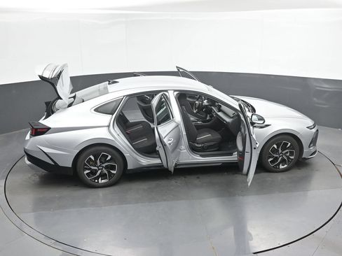 Used 2025 Hyundai Sonata SEL FWD image 48