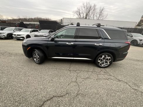 Used 2022 Hyundai Palisade Calligraphy image 3