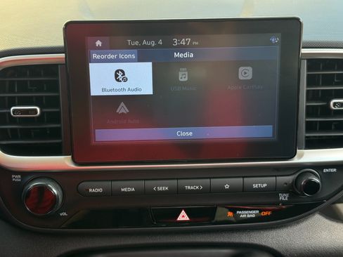 Used 2020 Hyundai Venue SE FWD image 22