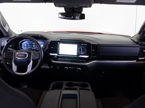 Used 2025 GMC Sierra 1500 Elevation image 24