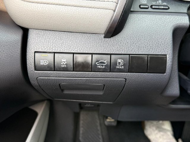 Used 2024 Toyota Camry SE FWD image 23