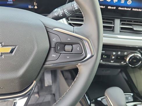 New 2026 Chevrolet Trax LT w/ Driver Confidence Package FWD image 12