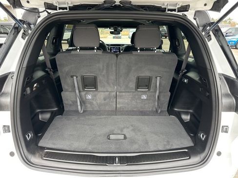 Certified 2024 Jeep Grand Cherokee L Laredo image 38