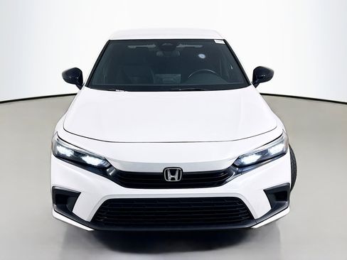Used 2023 Honda Civic Sport image 2