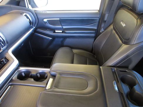 Used 2025 Ford Expedition Platinum w/ Stealth Performance Package AWD/4WD image 21