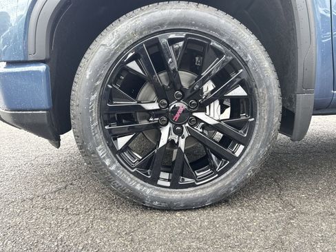 New 2026 GMC Sierra 1500 Elevation image 12