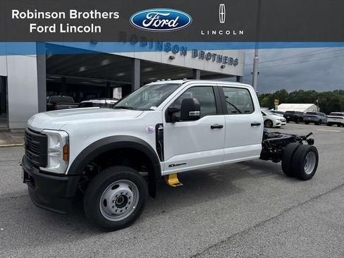 New 2026 Ford F450 4x4 Crew Cab Super Duty image 1