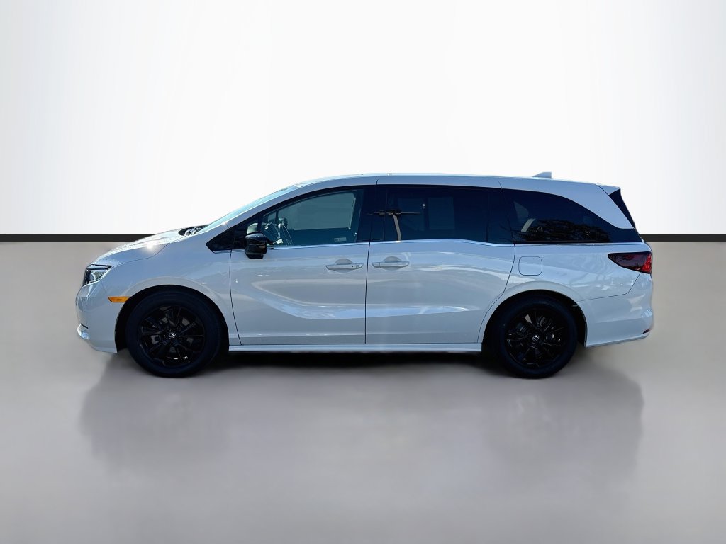 Used 2023 Honda Odyssey Sport image 4