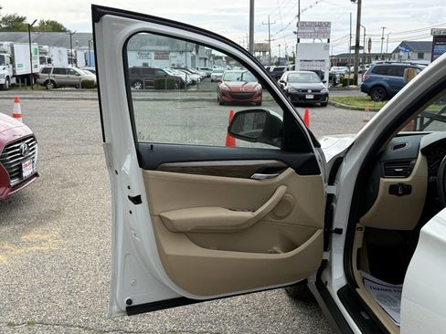Used 2015 BMW X1 xDrive28i AWD/4WD image 13