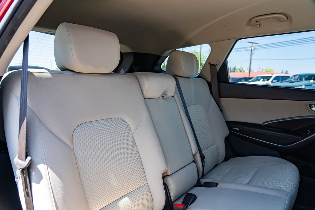 Used 2018 Hyundai Santa Fe SE AWD/4WD image 26